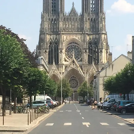 Le Bru T Marnais, Proche Cathedrale * Reims